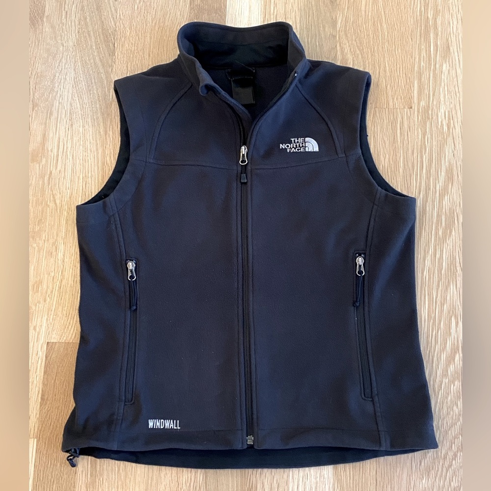 The North Face Black Windwall Fleece Vest / Wind and Water Repellent/ Size M
